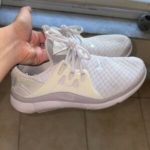Nike Light Gray and Cream Athletic Sneakers